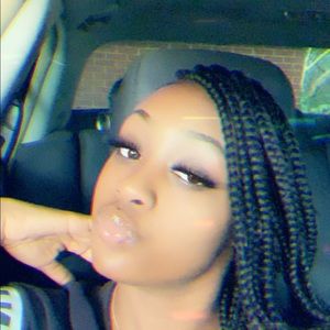 Meet your Posher, Precious